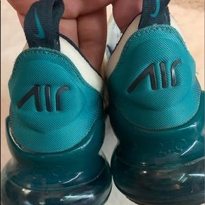 NIKE SHOE AND HOODIE BUNDLE